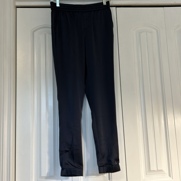 Satin joggers. Stylish but with comfort. - Picture 2 of 4